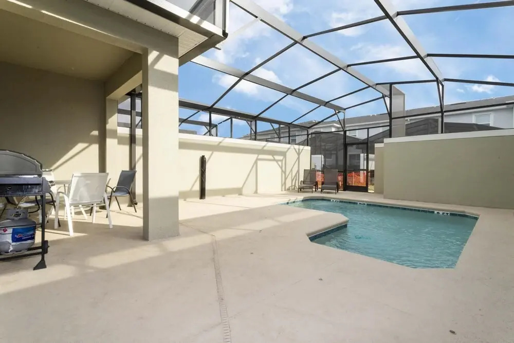 Adorable new Townhouse Near Disney