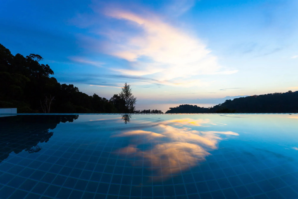 Amala Grand Bleu Resort Hilltops - SHA