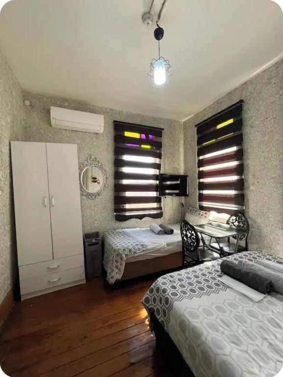Taksim Cinar Suit