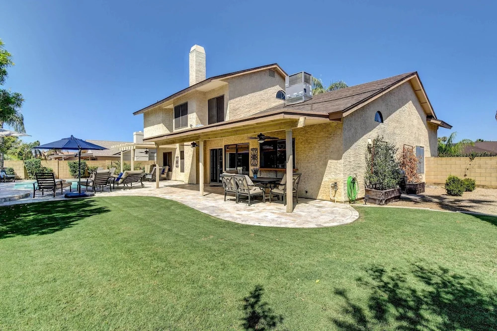 Private Pool, Grill: Upscale Scottsdale Retreat!