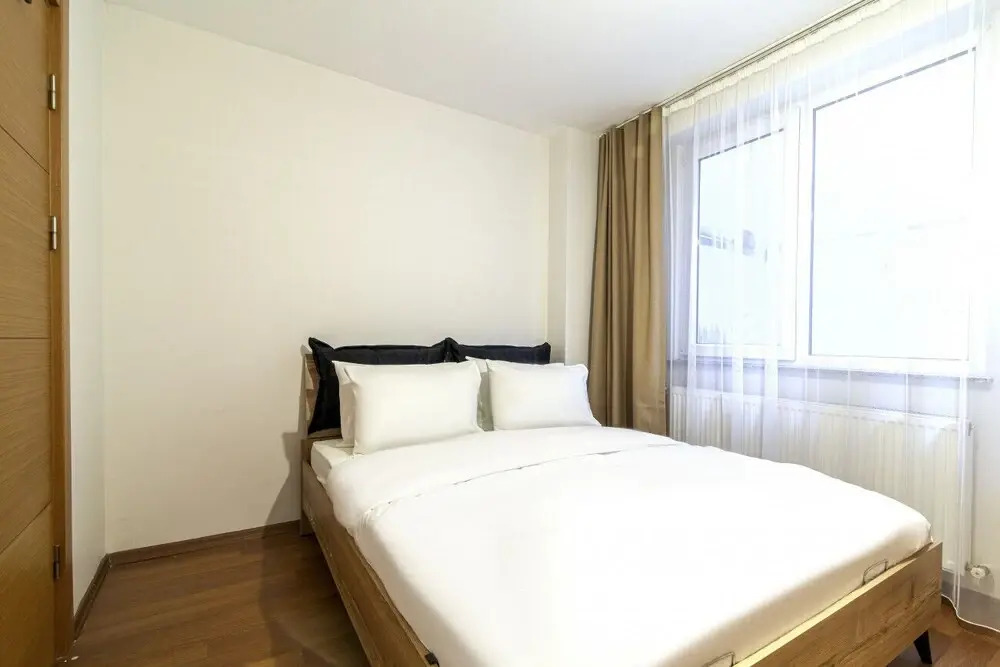 Pleasant Flat Close to Various Malls in Seyrantepe