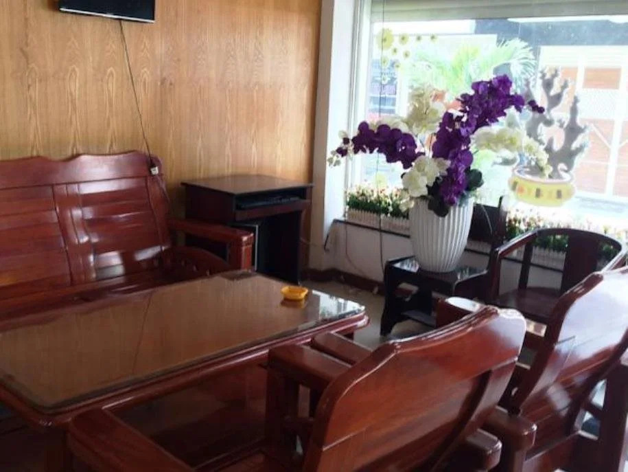 Hong Loan Hotel 2