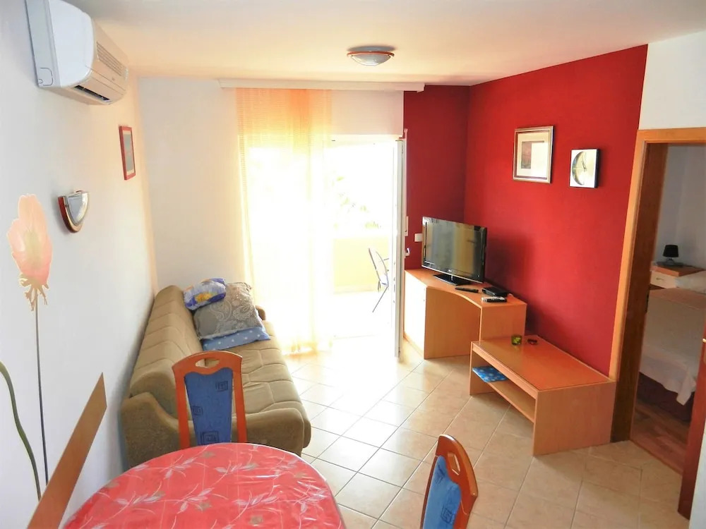 Apartments Aurel