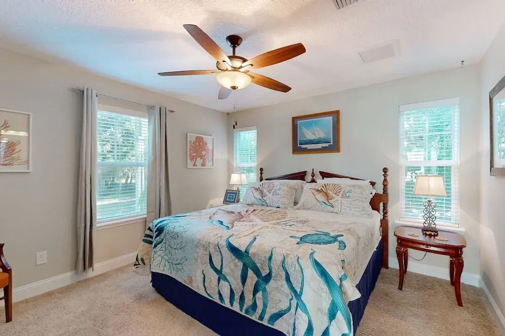 Charming Apartment With Beautiful Marsh Views and Shared Patio