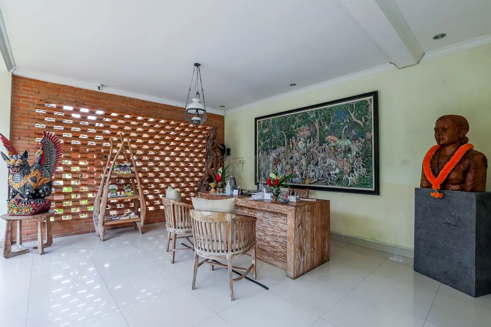 Nyoman Ada Resort