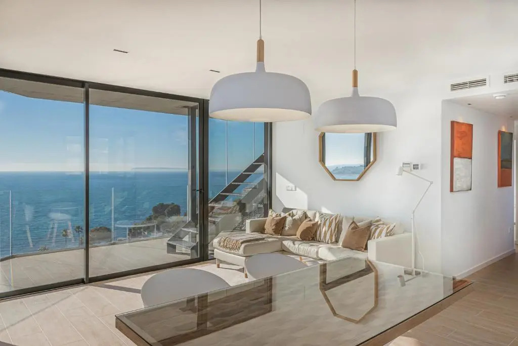 Stunning sea view hot tube posh BLUE SKY APARTMENT