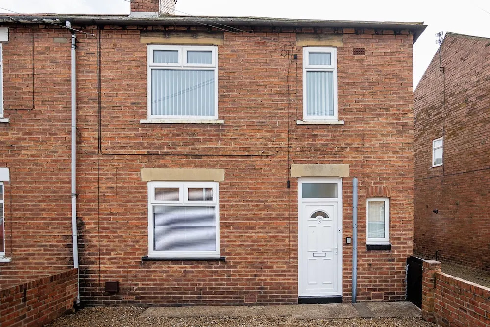 Bedlington - House - Sleeps 3 - Parking - Garden
