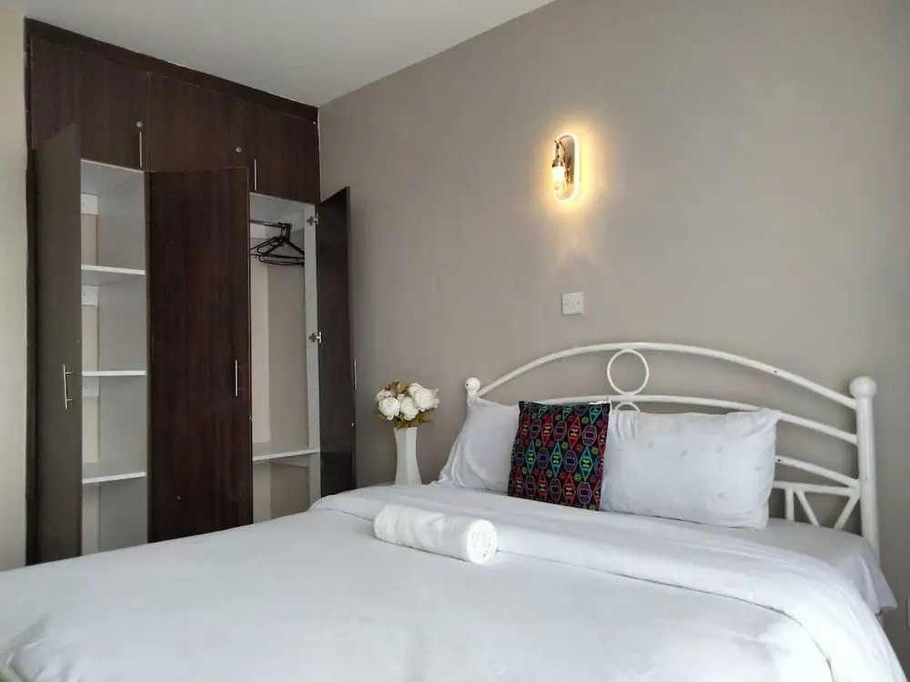 Lux Suites Laiser Place by Tsavo Rongai