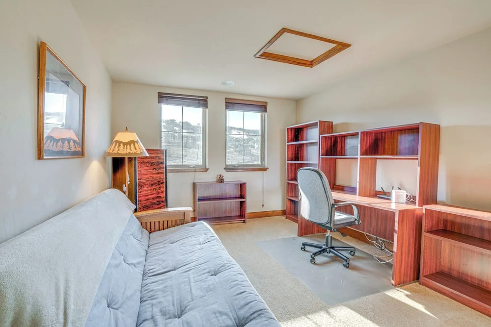 Mtn Views & Private Hot Tub: Granby Group Getaway!