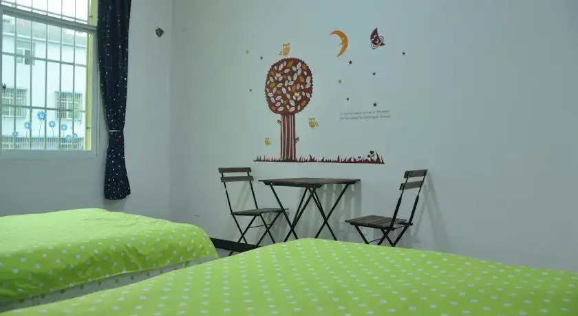 Wonderland Youth Hostel