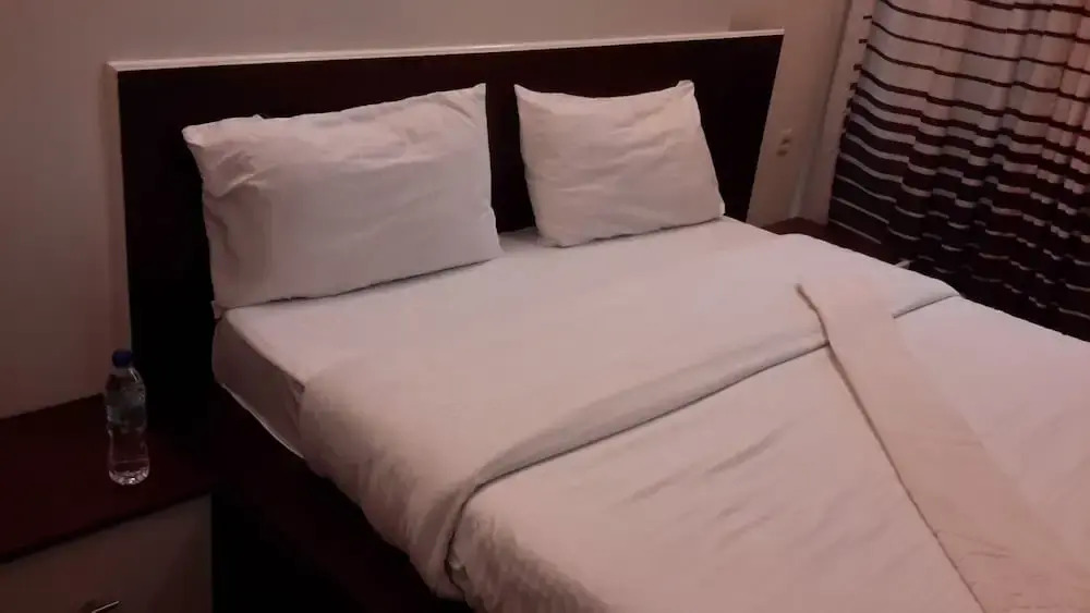 Yomi Hotel