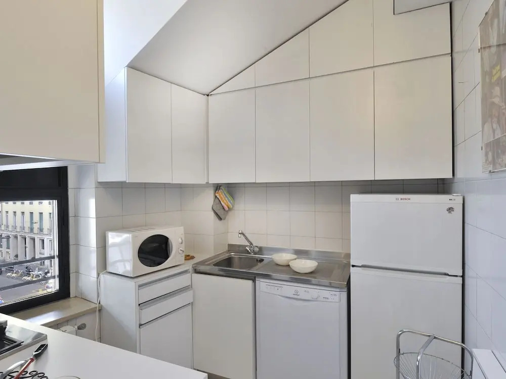 Beautiful 100sqm Flat, Close to San Babila