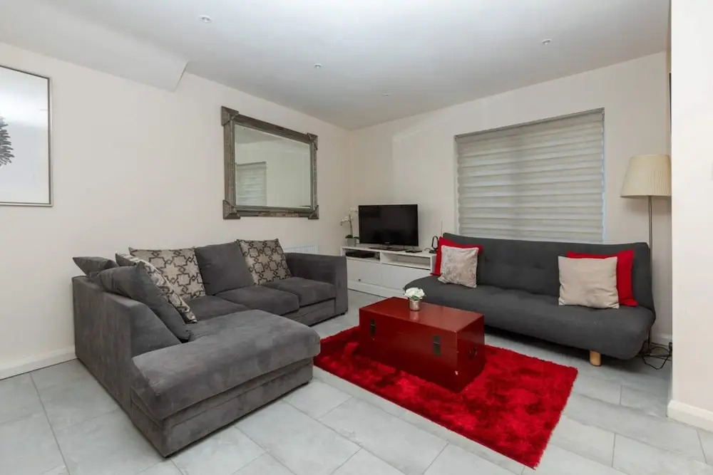 Bright & Contemporary 1bedroom Annexe - Herne Hill!