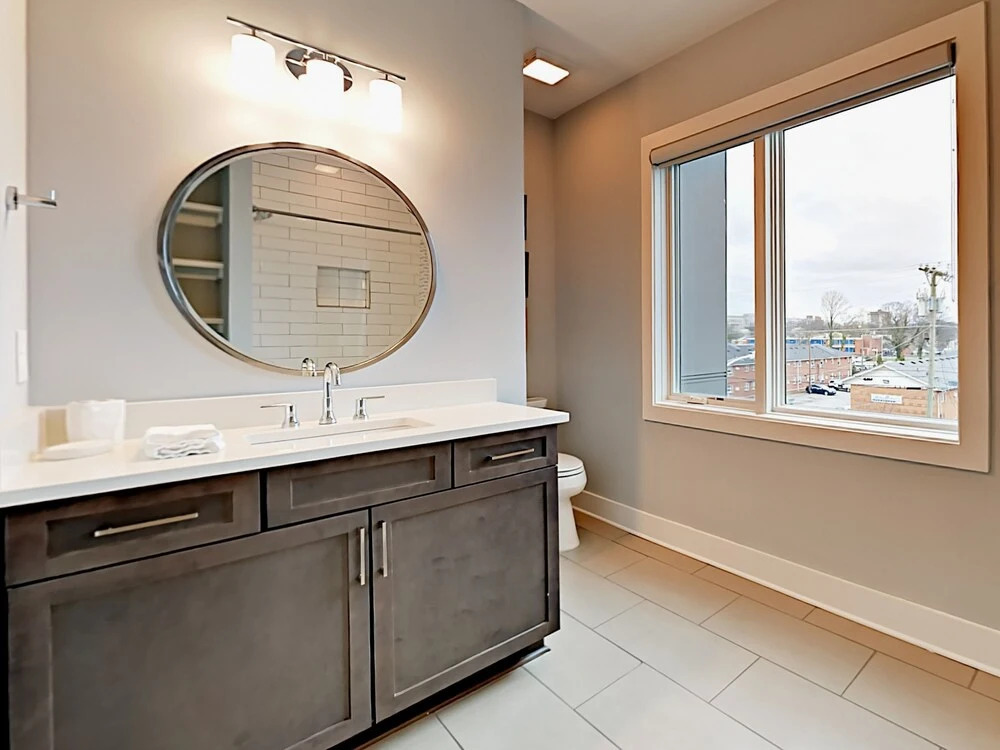 Summit Ave Townhouse 3 Bedrooms 3.5 Bathrooms Townhouse