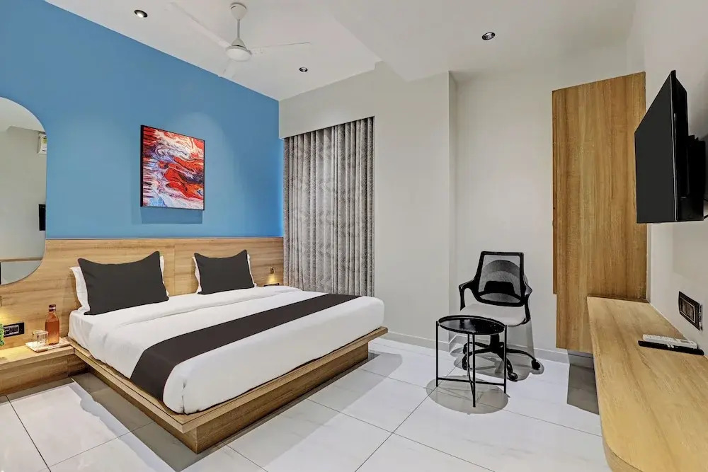 HOTEL LEE PLATINUM