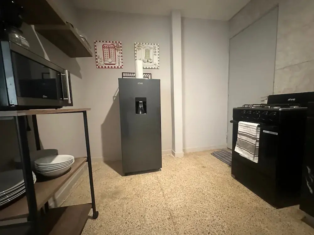 Modern Polanco Stay - Parking- Elevator- Sleeps 10