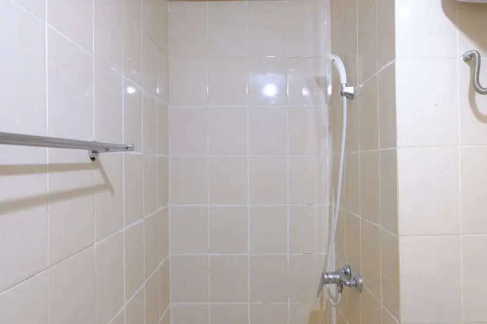 Homey And Modern Designed 2Br Apartment Parahyangan Residence