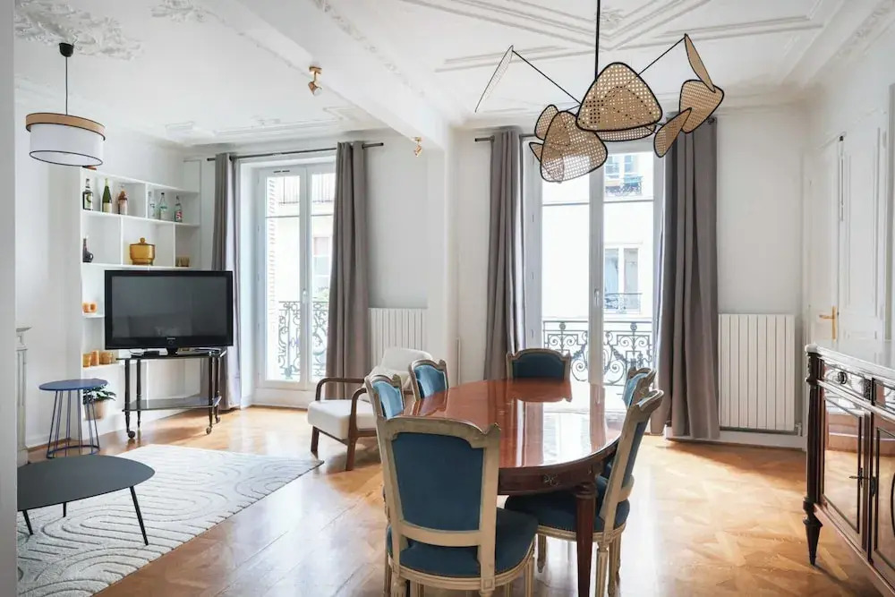 Elegant Apartment for 4 People