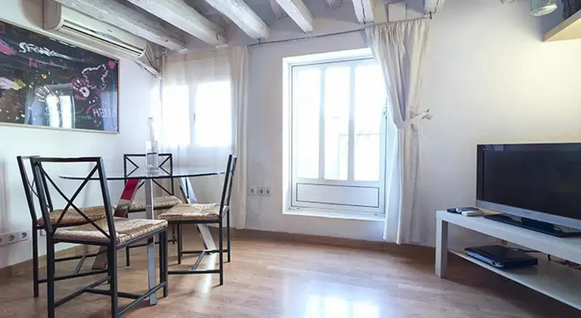 Friendly Rentals Chueca Terrace II