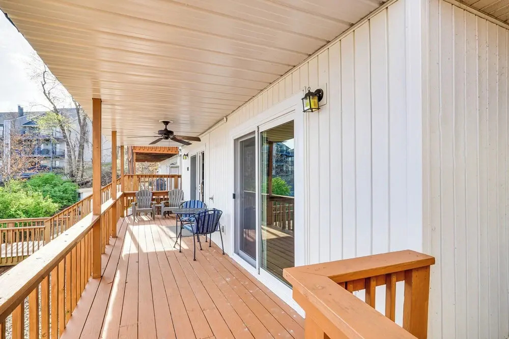 Waterfront Condo w/ Deck on Lake of the Ozarks!