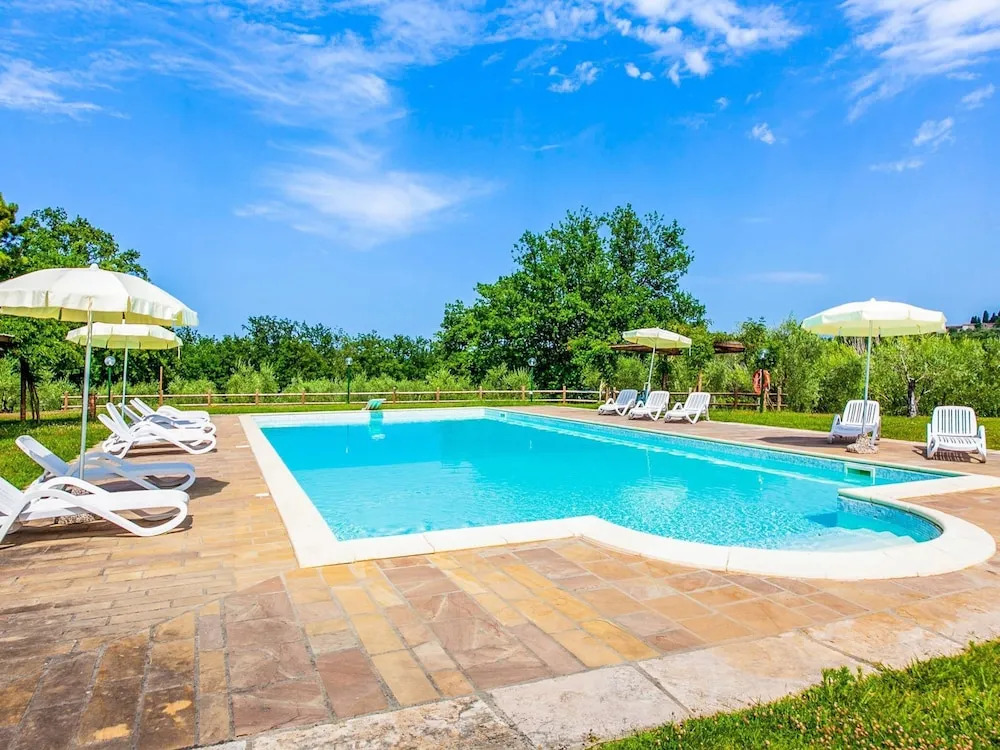 Rustic Farmhouse in Terricciola