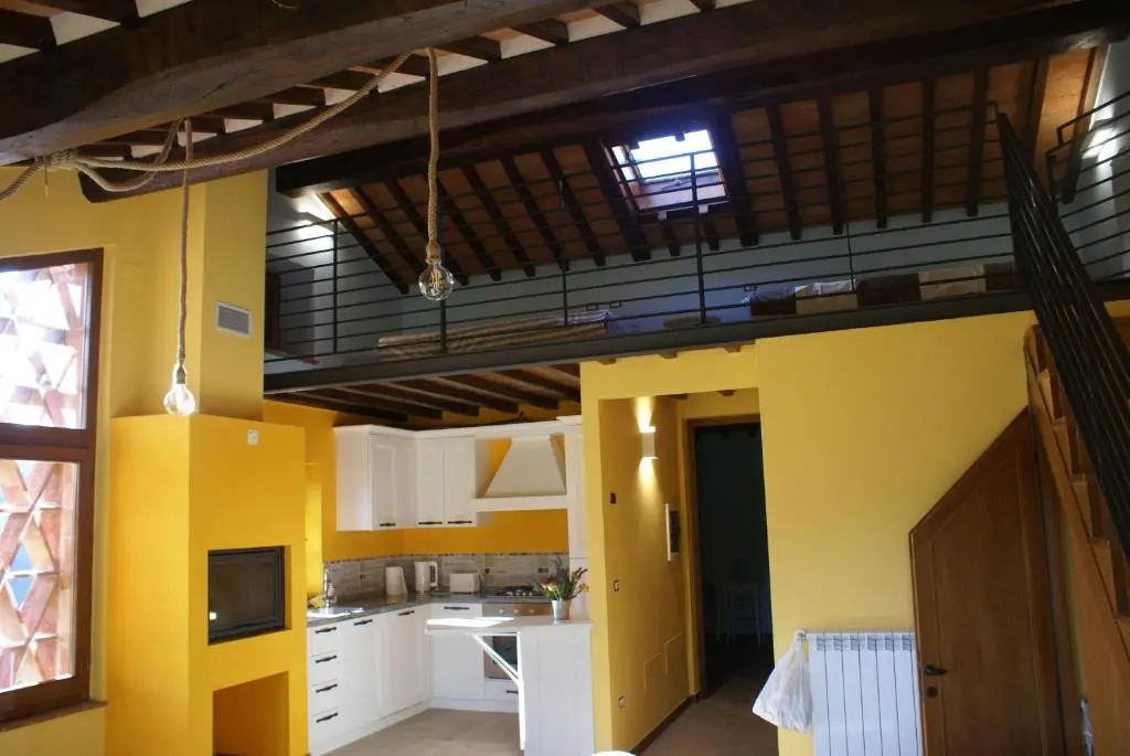 Tramonto Casa Barga Toscana ristrutturata 2021
