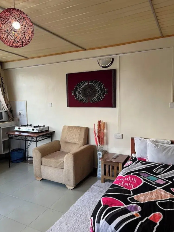 Family Guest House At Hopewell Place