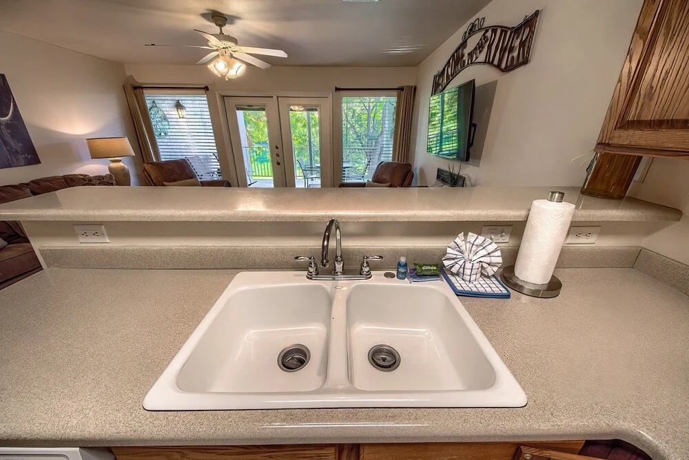 Ww I102 Restful River Retreat 2 Bedroom Condo by RedAwning
