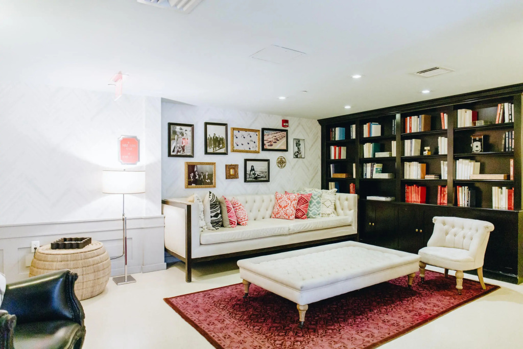 Uma House by Yurbban South Beach
