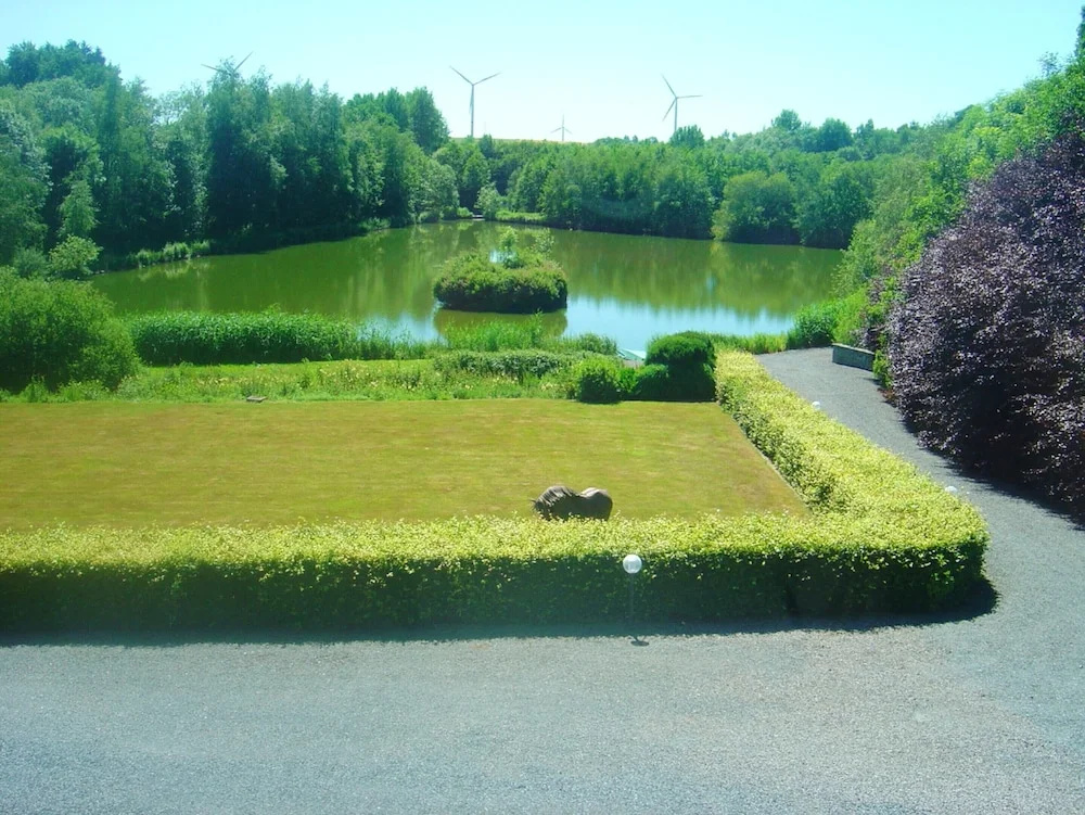 House With 5 Bedrooms in Bertogne, With Wonderful Lake View, Furnished Garden and Wifi