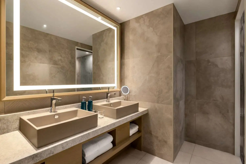 DoubleTree by Hilton Toyama