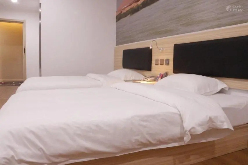 Thank Inn Chain Hotel Shandong Dezhou Decheng District Wanda Plaza