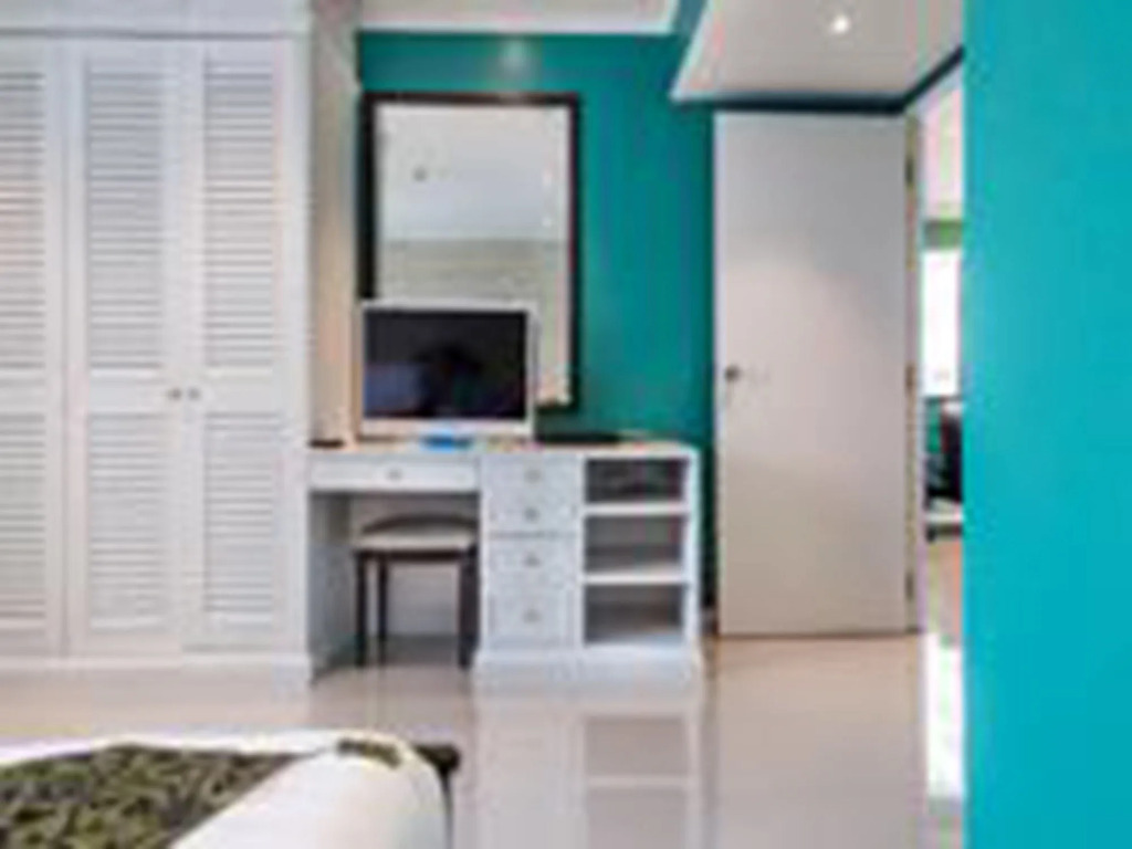 Omni Tower Syncate Suites