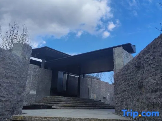 Xiting villas  (Dali Ancient City Shop)