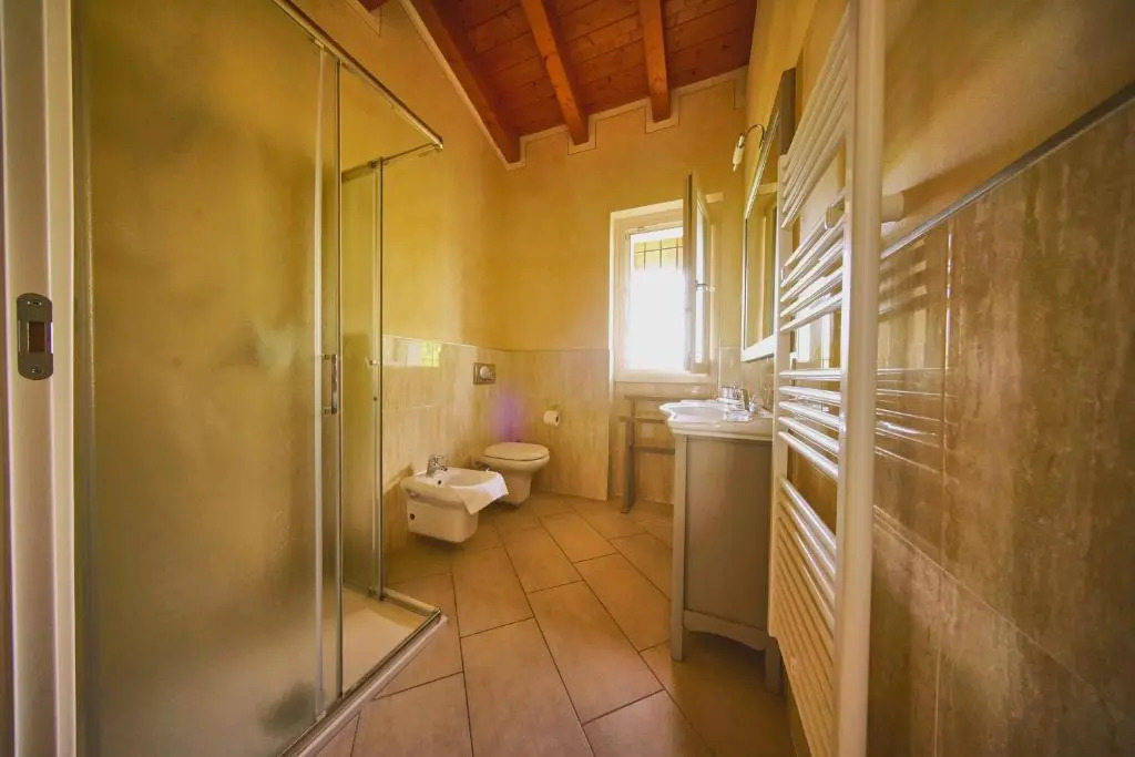 Garda Hill Boutique Apartments with Panoramic Pools e Agriturismo