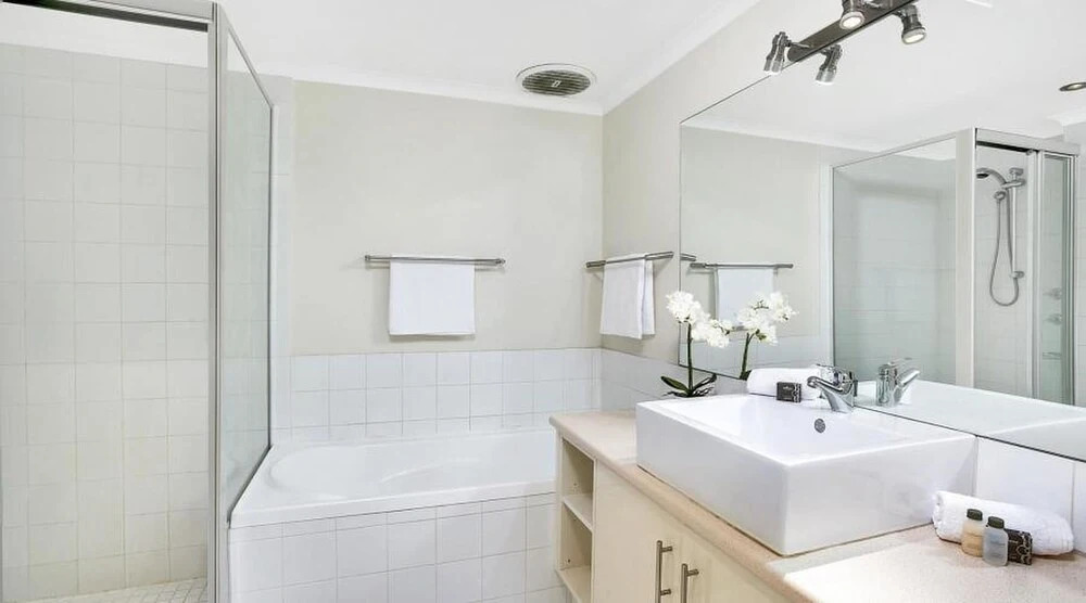 Sought After CBD Location YORK5