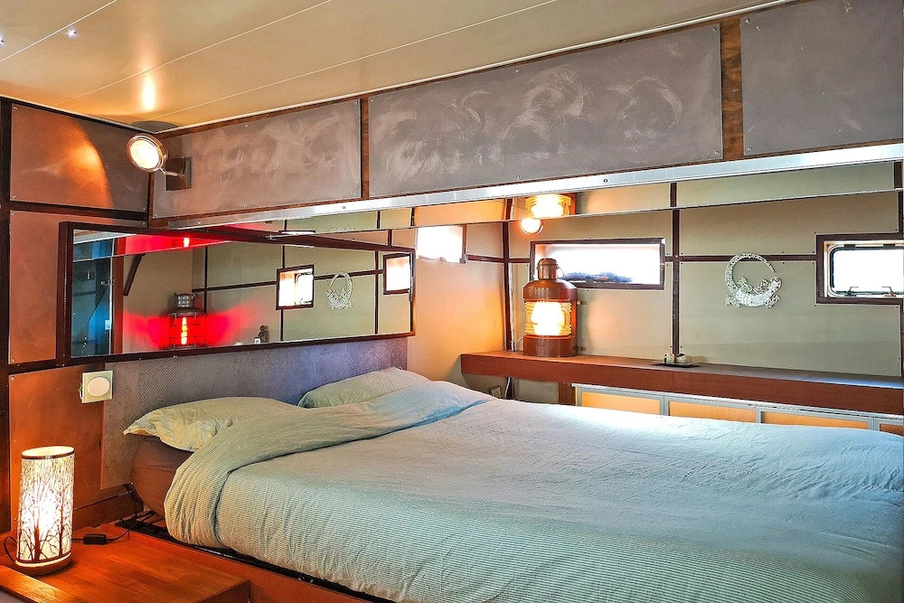 Bateau LOVE BOAT