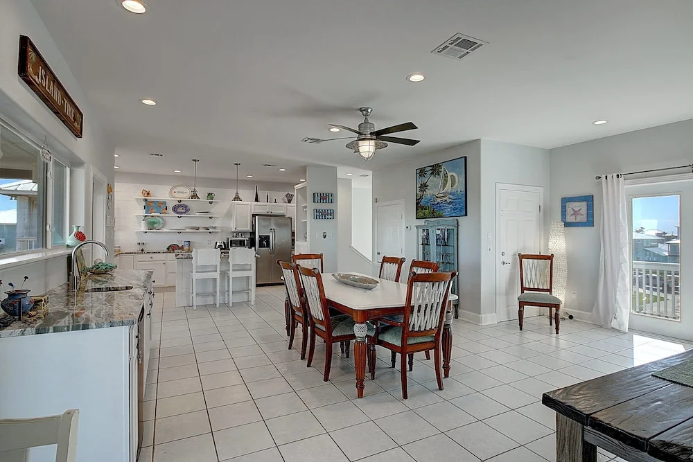 Sea Star Mr277 6 Bedrooms 3.5 Bathrooms Home