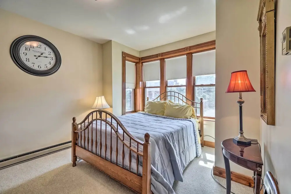 Historic Apartment - Half Mi to Lake Champlain!