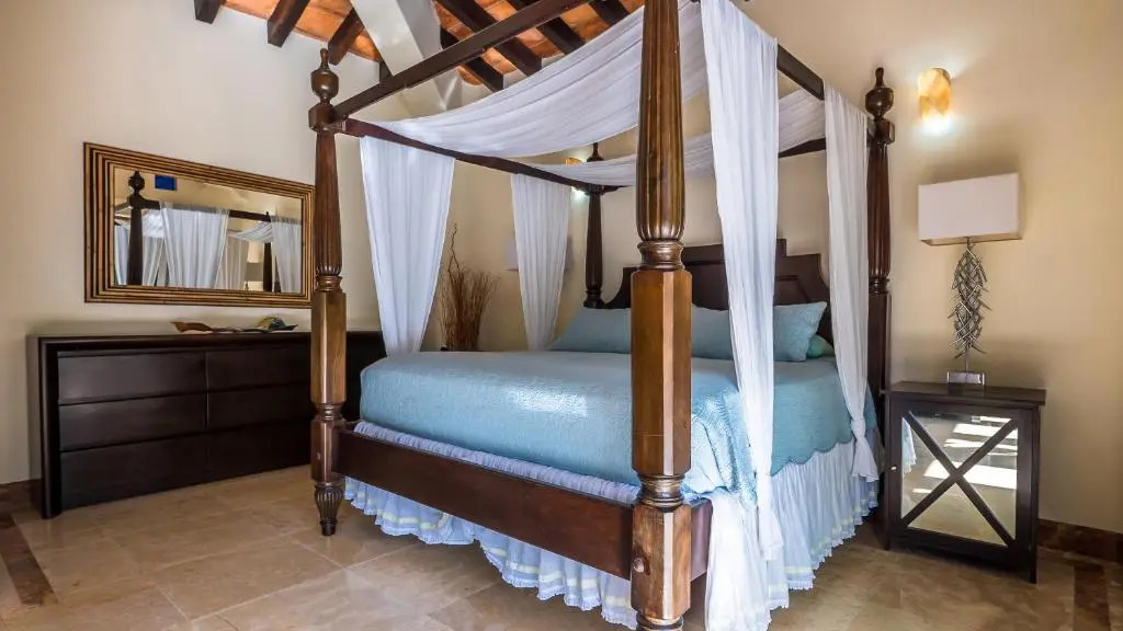 Luxury Ocean Frontage Boutique Suites