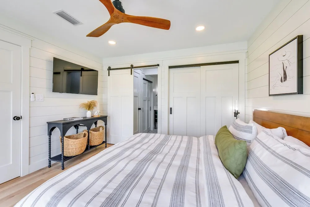 Walk to Beach: Designer PCB Retreat Near 30a