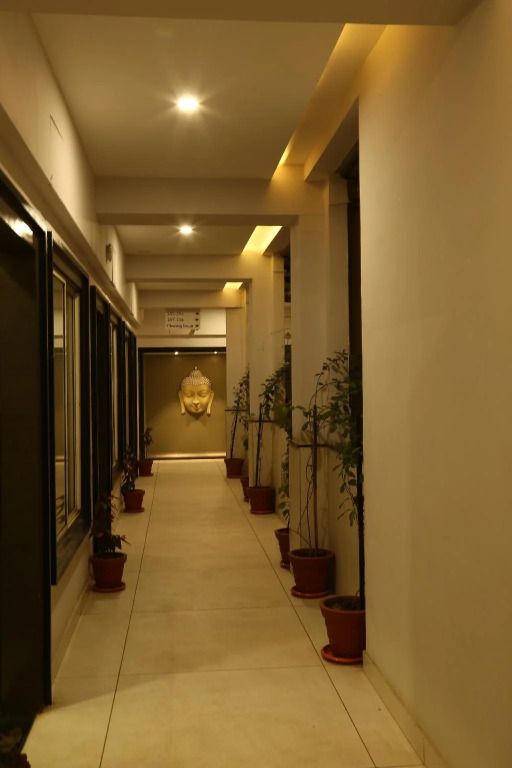 Super Townhouse Dewas City Formerly Utsav