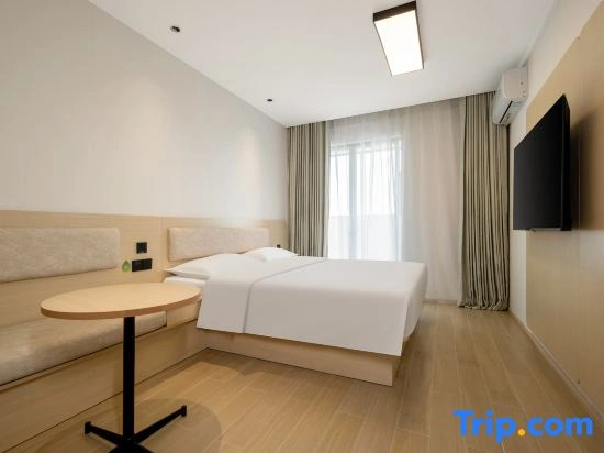 Haiyou Hotel (Qinzhou Bonded Port Street Branch)