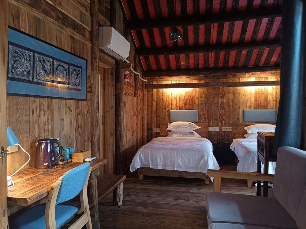 Lost World Sanjiang Guest House