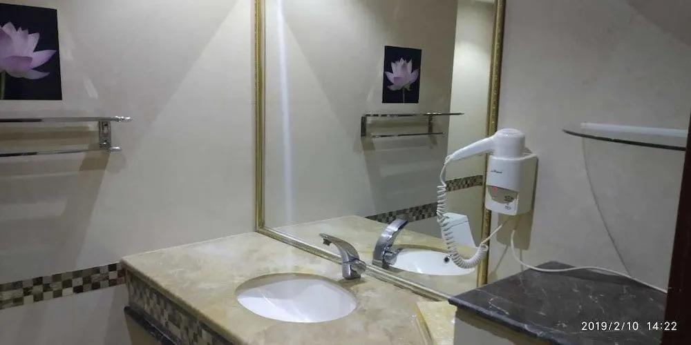Sanam Hotel Suites
