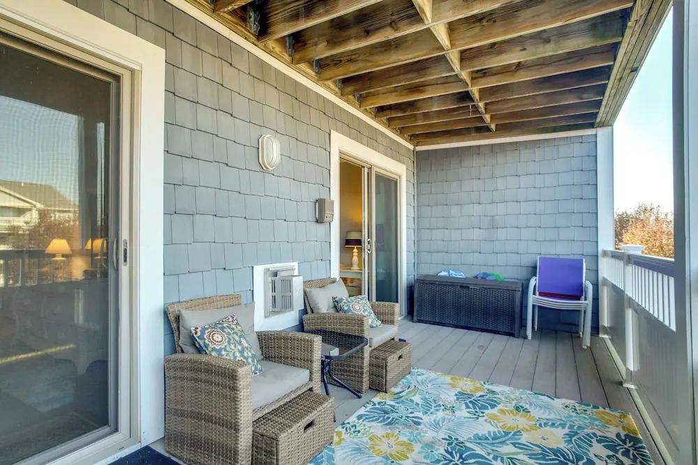 1/2 Mi to Ocean City Beach! Poolside Retreat