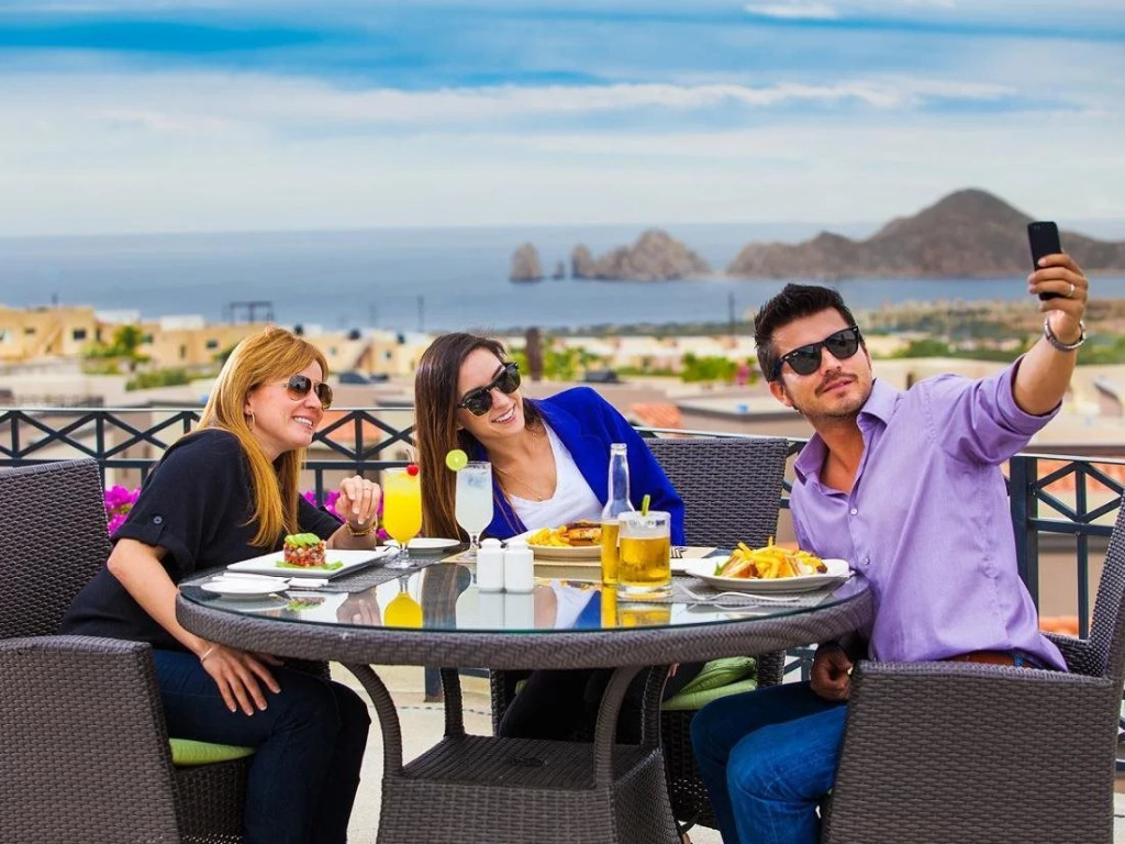 Ventanas Hotel & Residences