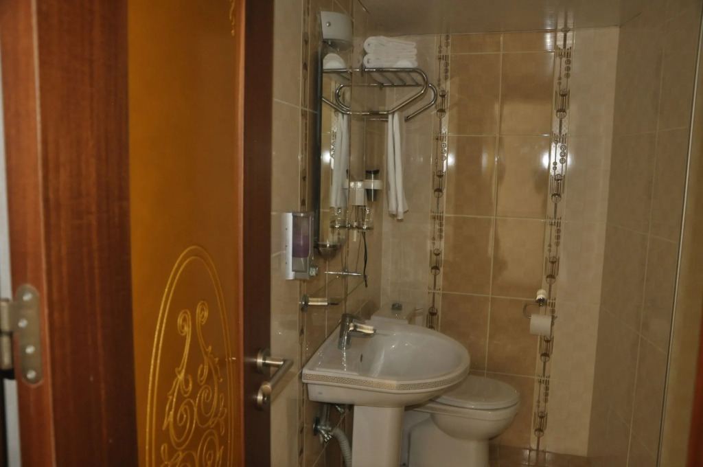 Kayalar Hotel