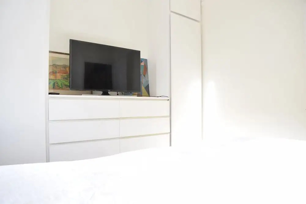 1 Bedroom Primrose Hill Apartment