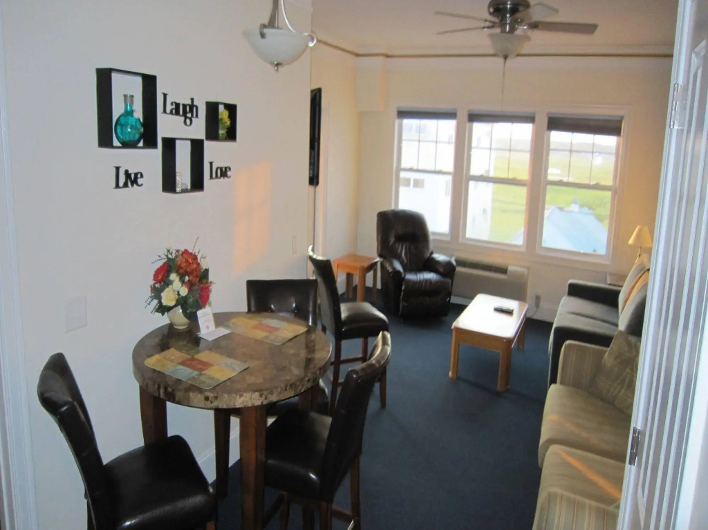 Atlantic Breeze Suites